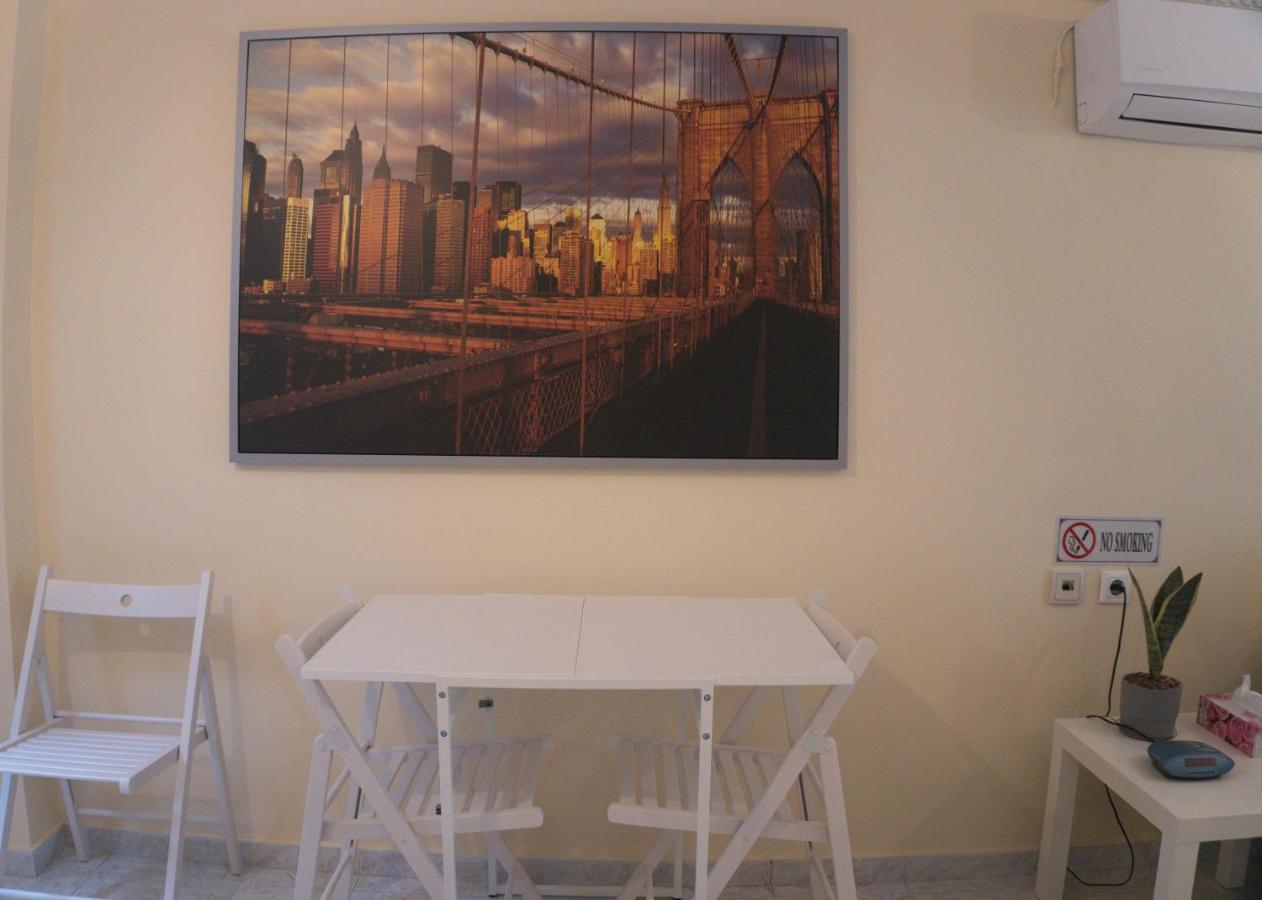 Modern Cozy Apartment In Kalamaria Екстериор снимка