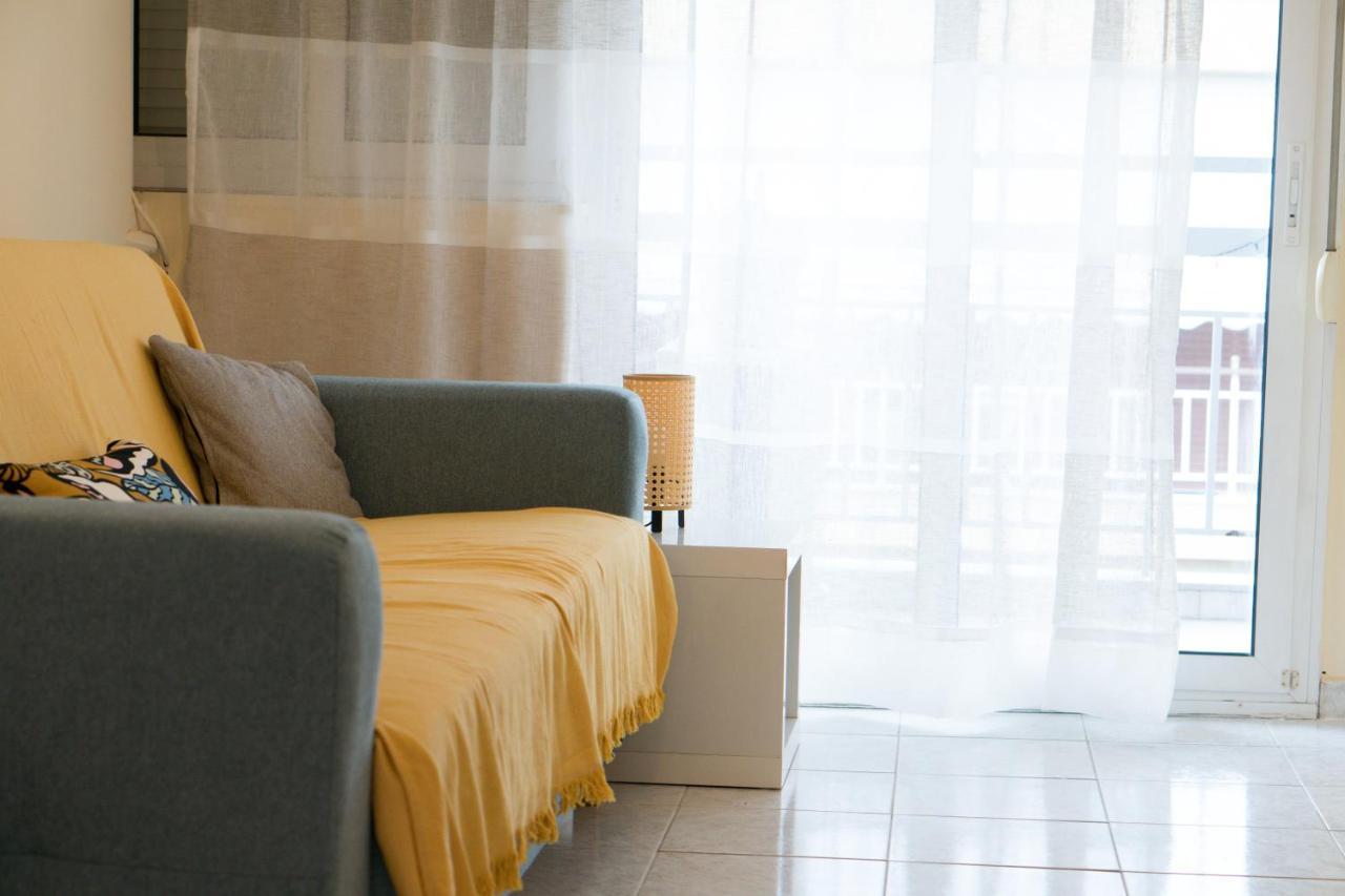 Modern Cozy Apartment In Kalamaria Екстериор снимка