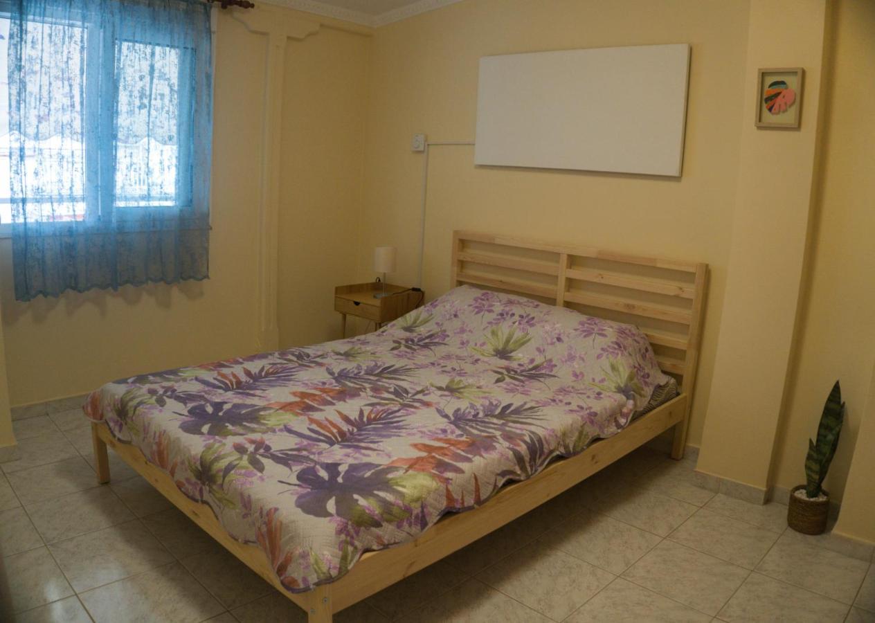 Modern Cozy Apartment In Kalamaria Екстериор снимка