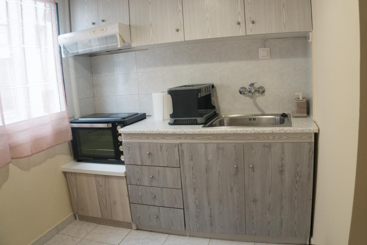 Modern Cozy Apartment In Kalamaria Екстериор снимка